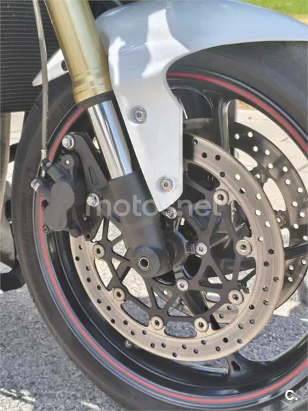 Triumph Street Triple - Vista 10