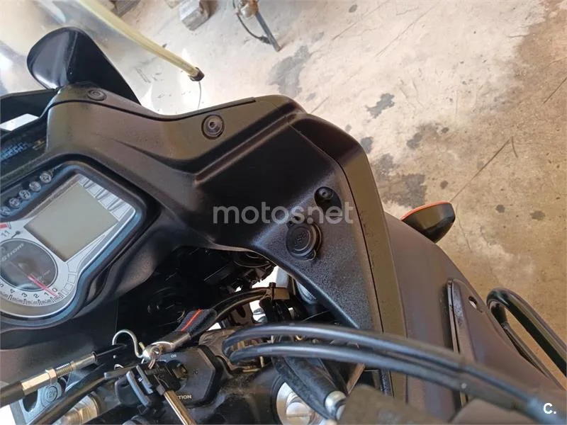 Suzuki V-Strom 650 - Vista 6