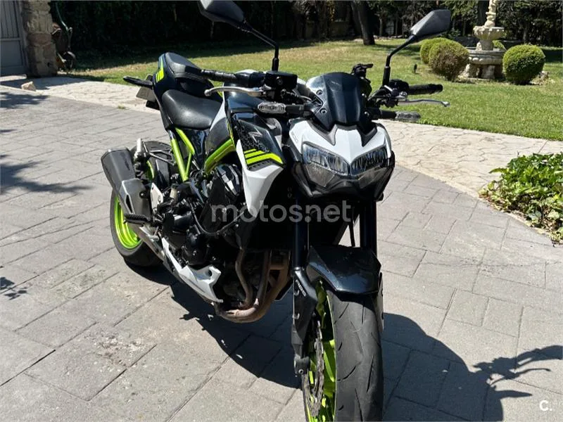 Kawasaki Z900 - Vista 7