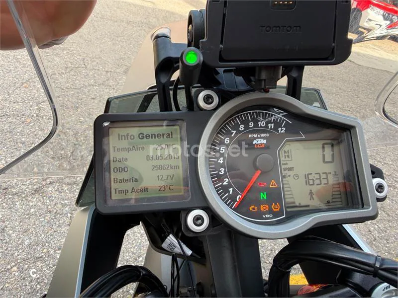 KTM 1290 Super Duke GT - Vista 3