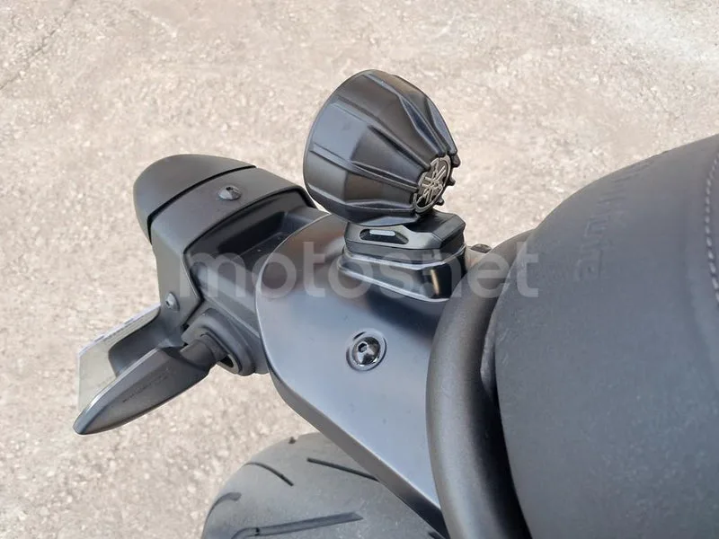 Yamaha XSR700 - Vista 4