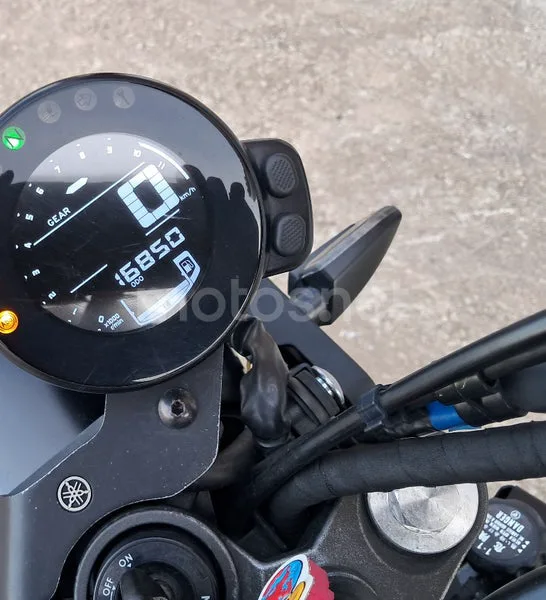 Yamaha XSR700 - Vista 6