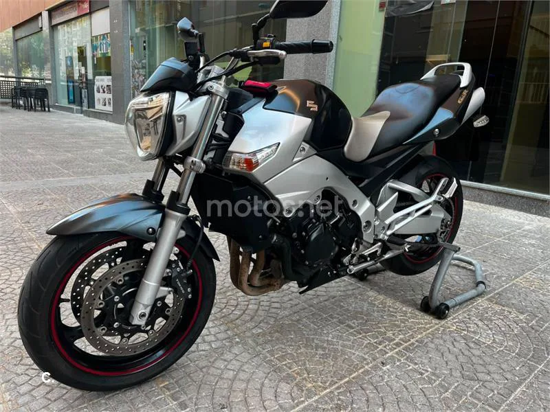 Suzuki GSR600 - Vista 13