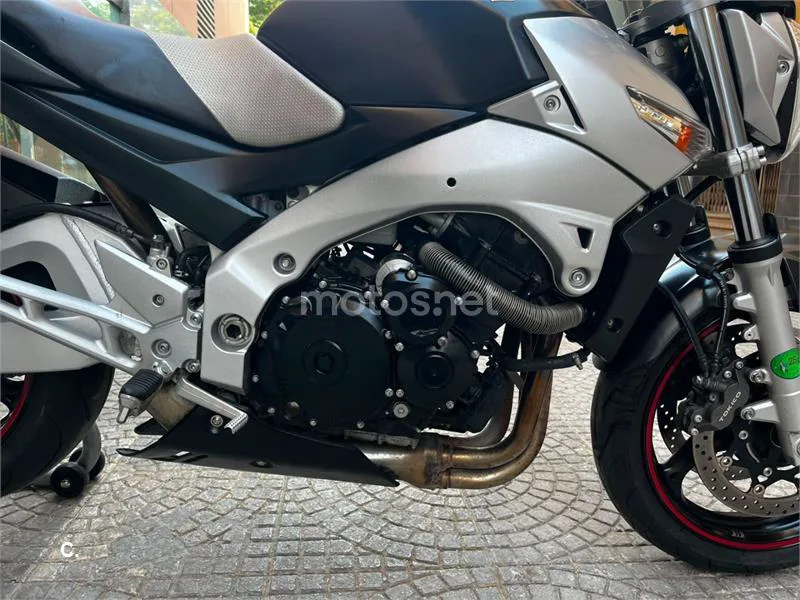 Suzuki GSR600 - Vista 3