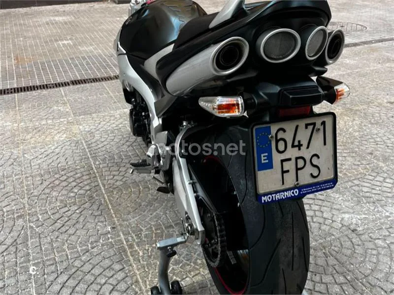 Suzuki GSR600 - Vista 6