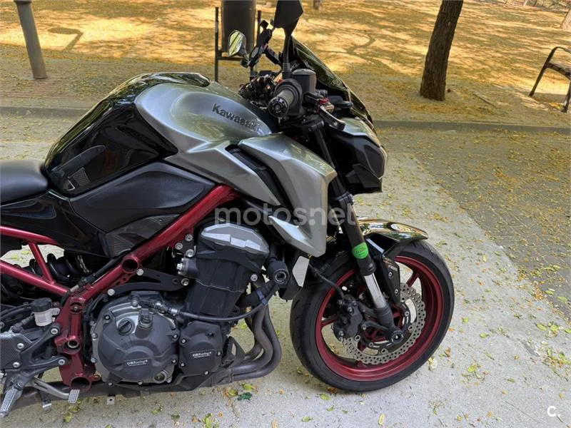 Kawasaki Z900 - Vista 8