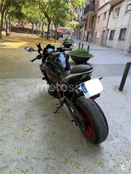 Kawasaki Z900 - Vista 9