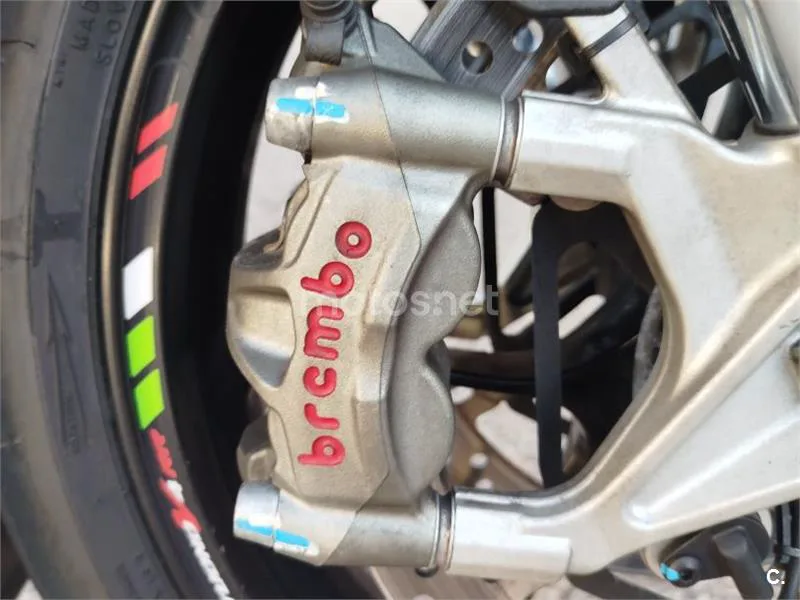 Aprilia Tuono V4 1100 Factory - Vista 6