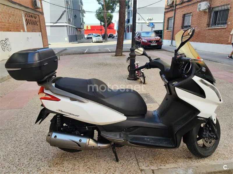 Kymco Super Dink 125 - Vista 10
