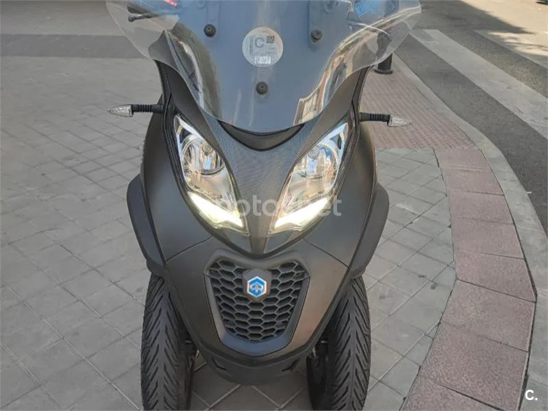 Piaggio MP3 - Vista 3
