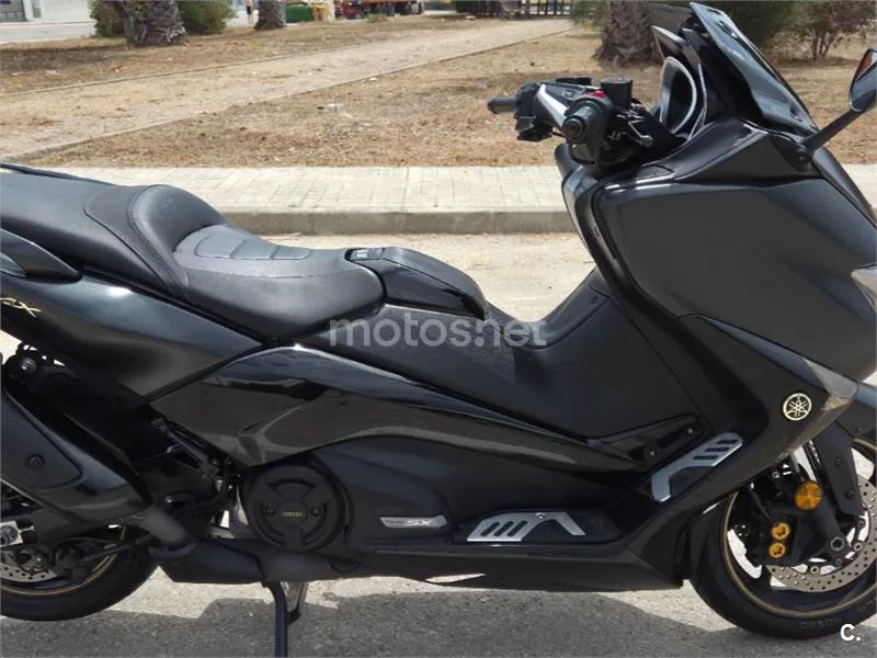 Yamaha TMAX 530 - Vista 4