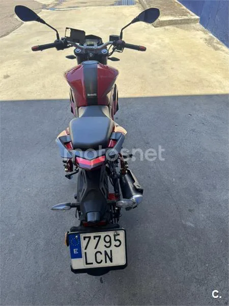 Benelli BN 125 - Vista 3