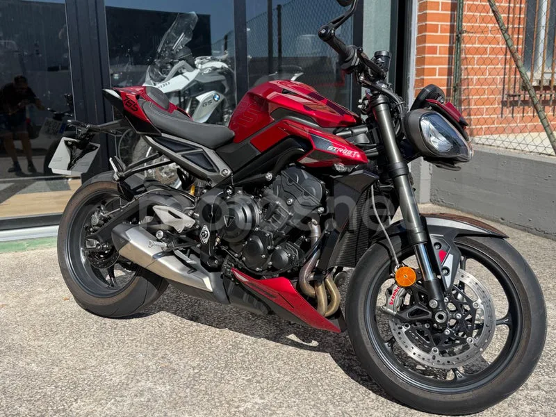 Triumph Street Triple 765 - Vista 4