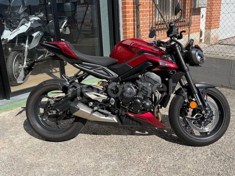 Triumph Street Triple 765 - Vista 5