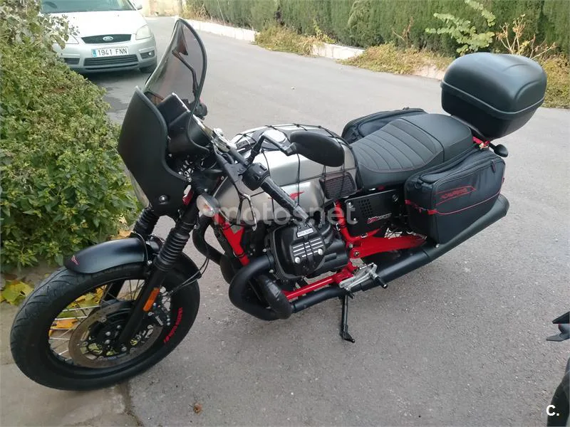 Moto Guzzi V7 III - Vista 3