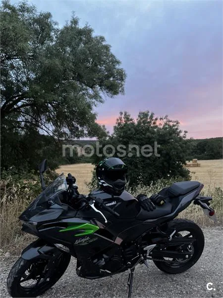 Kawasaki Ninja 500 - Vista 5