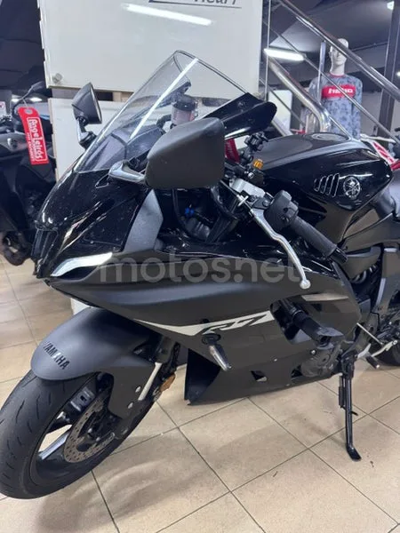 Yamaha YZF-R7 - Vista 6