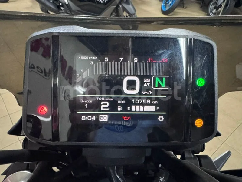 Yamaha MT-09 - Vista 4