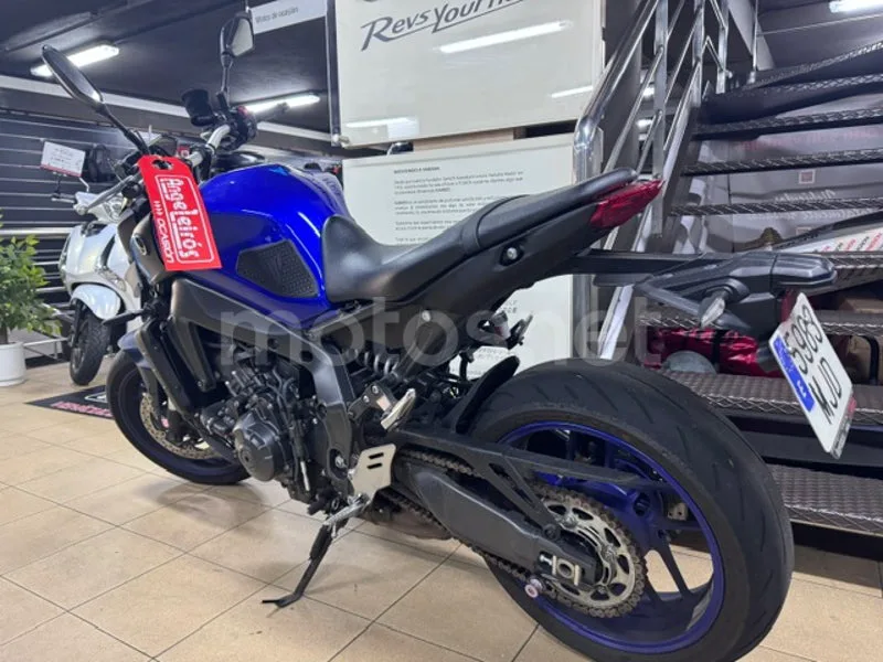 Yamaha MT-09 - Vista 7