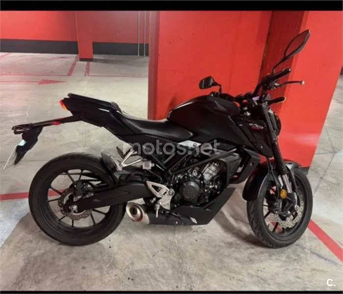 Honda CB125R 3800 € 2023 Madrid - 1