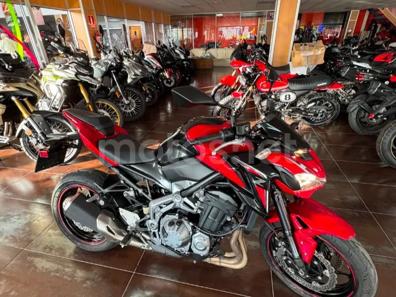 Kawasaki Z900 - Vista 6