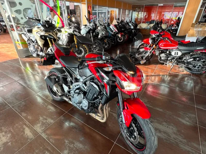 Kawasaki Z900 - Vista 7