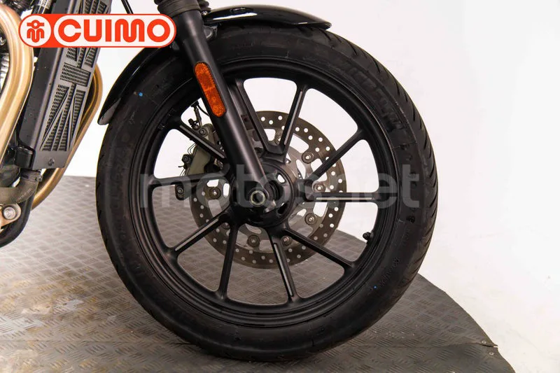 Triumph Speed Twin 900 - Vista 28