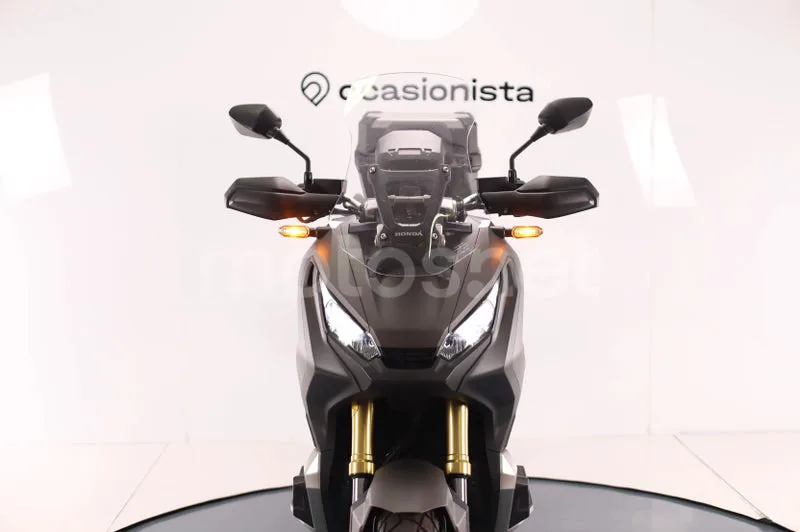 Honda X-ADV - Vista 10