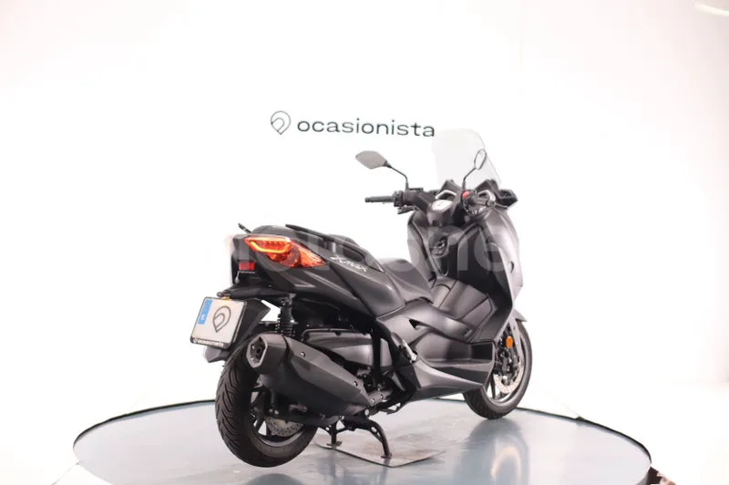 Yamaha XMAX 400 - Vista 3