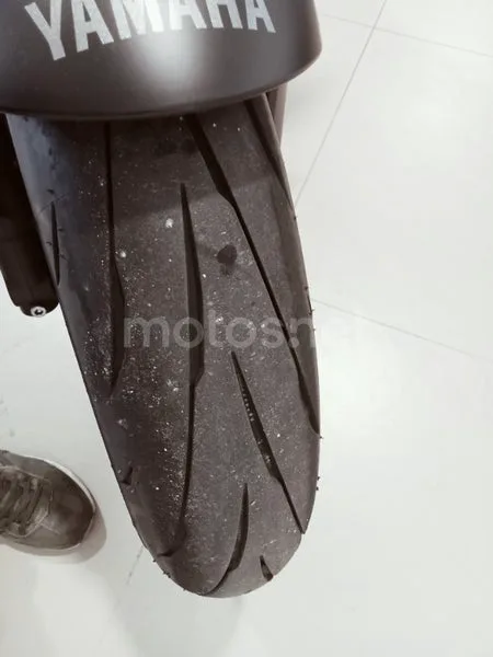 Yamaha MT-07 - Vista 14