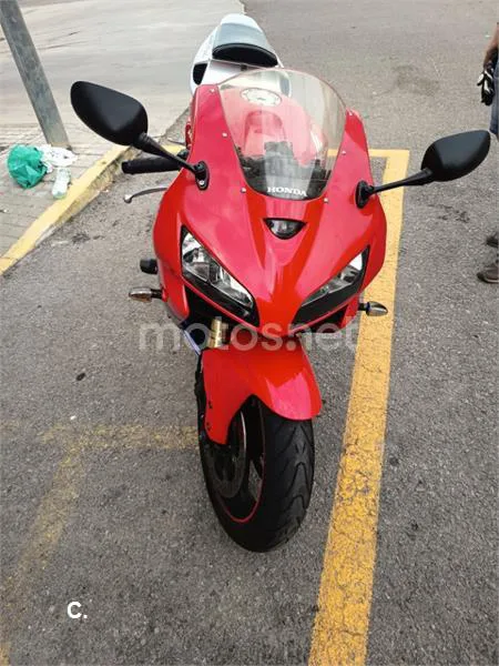 Honda CBR600RR - Vista 4