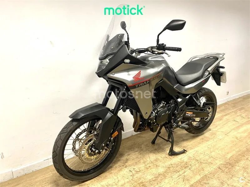 Honda XL750 Transalp - Vista 12