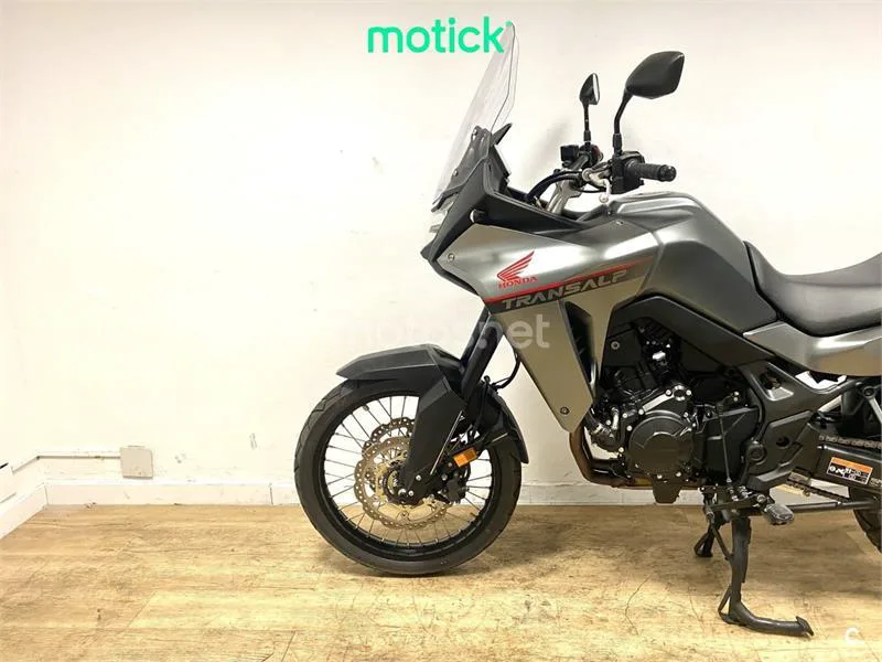Honda XL750 Transalp - Vista 7