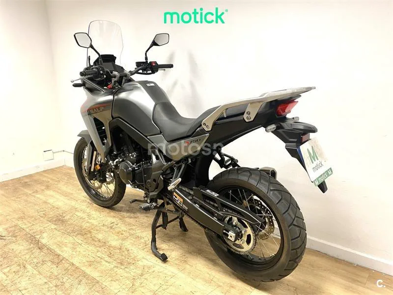 Honda XL750 Transalp - Vista 10