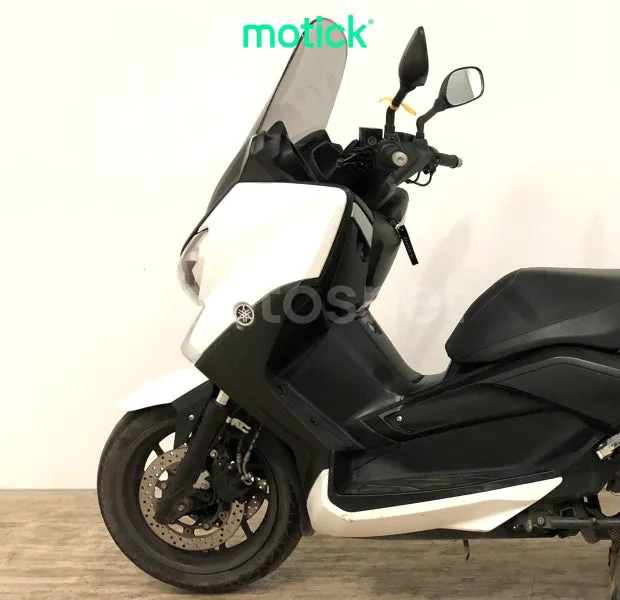 Yamaha XMAX 400 - Vista 7