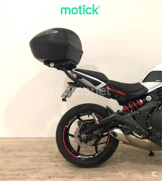 Kawasaki ER-6n - Vista 3