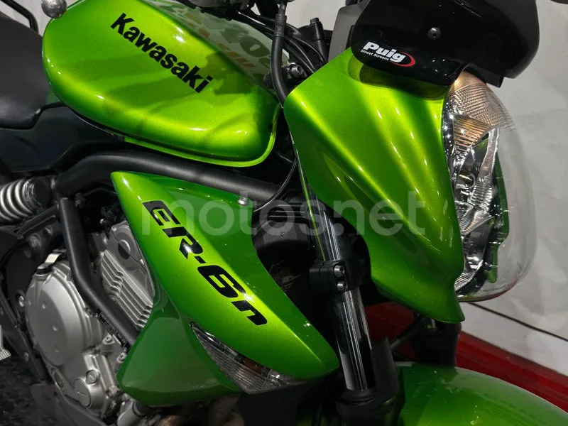 Kawasaki ER-6n - Vista 11