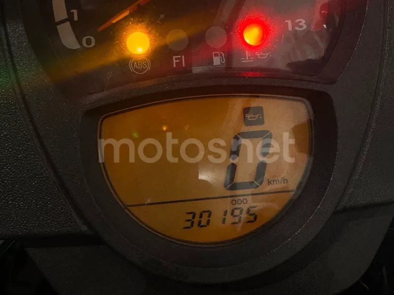 Kawasaki ER-6n - Vista 17