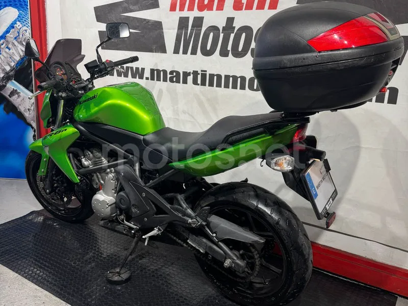 Kawasaki ER-6n - Vista 4
