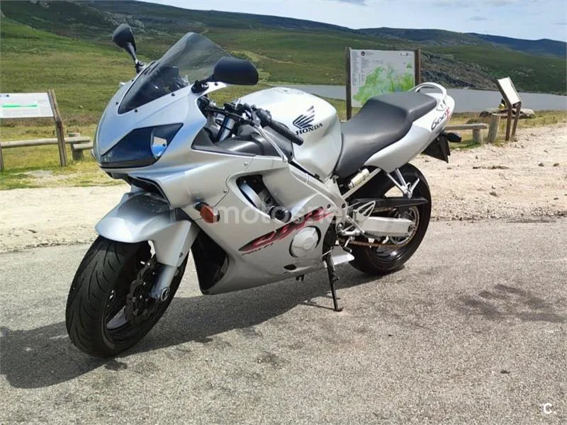 Honda CBR600F 2800 € 2002 Zamora - 1