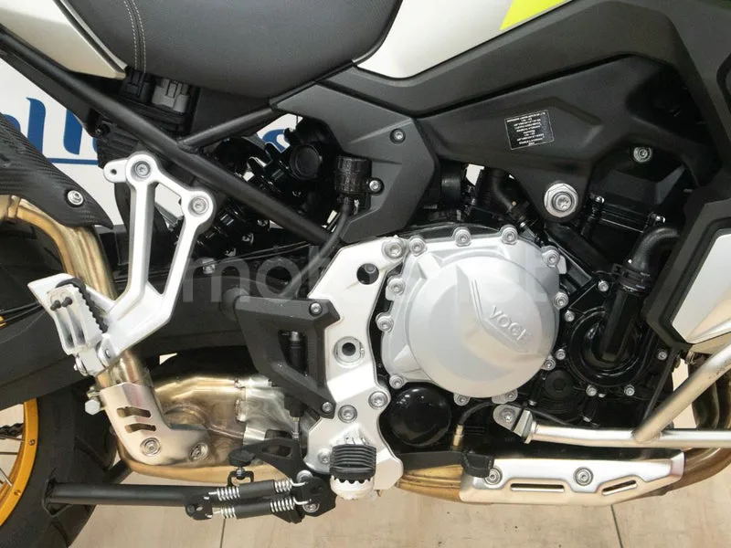Voge 900DSX - Vista 6
