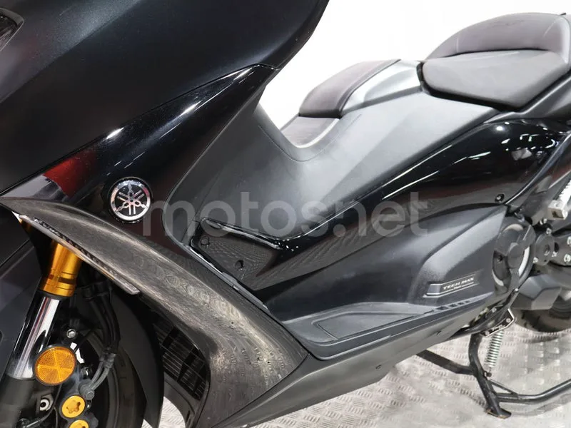 Yamaha TMAX 560 - Vista 13