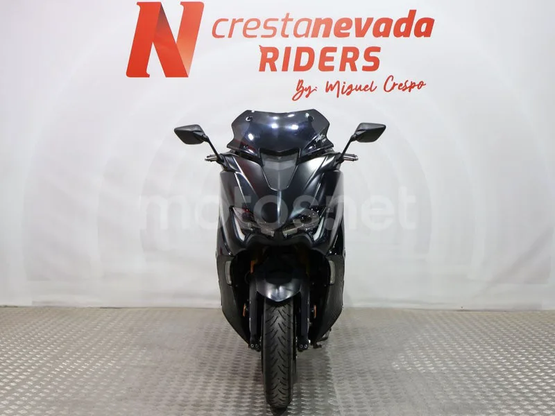 Yamaha TMAX 560 - Vista 5
