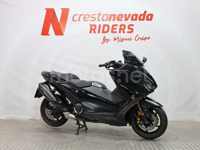 Yamaha TMAX 560 - Vista 6