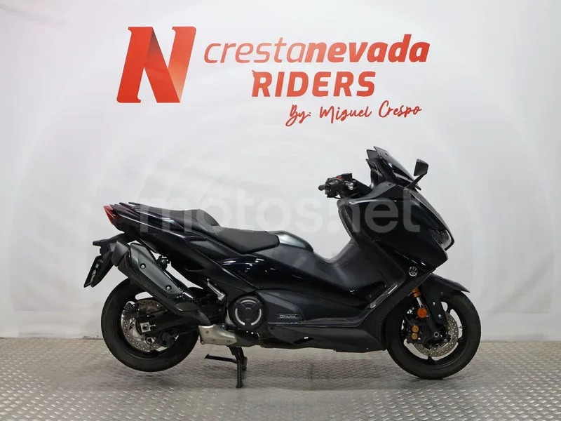 Yamaha TMAX 560 - Vista 7