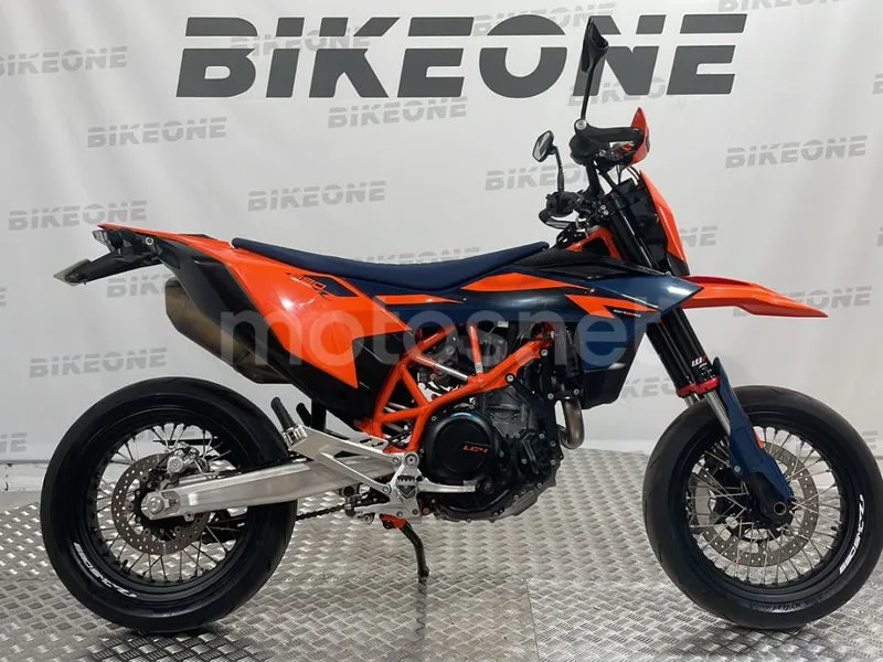 KTM 690 SMC R 10.399 € 2025 Málaga - 1