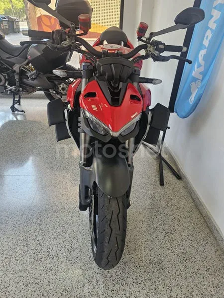 Ducati Streetfighter V2 - Vista 3