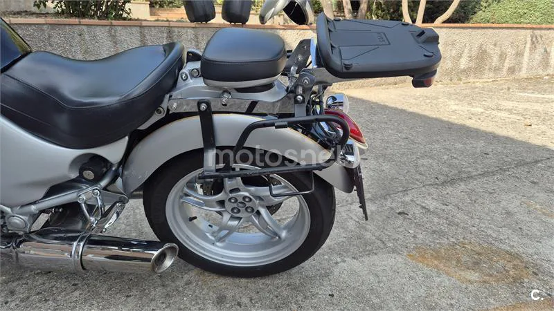BMW R 1200 C - Vista 6