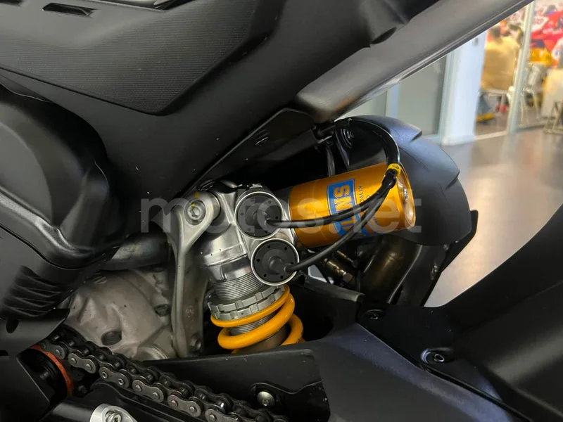 Ducati Panigale V4 - Vista 6