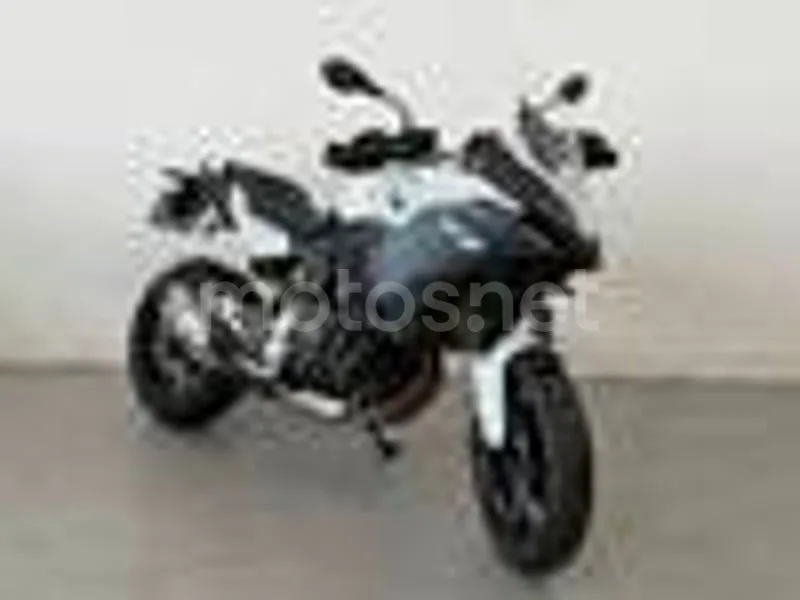 BMW F 900 XR - Vista 4